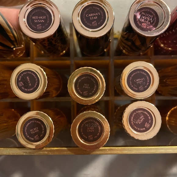Original 24 Charlotte Tilbury Lipsticks + display case - Picture 4 of 14